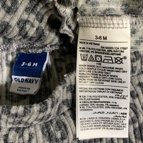 Old Navy Plush Cozy-Knit Top & Flare Pants Set for Baby bundle - Picture 9 of 11